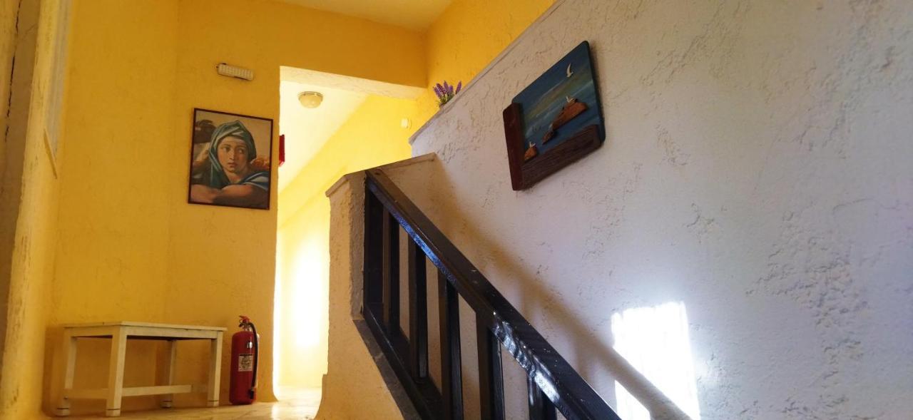 Cleo Rooms 250M From The Beach Malia Exterior foto