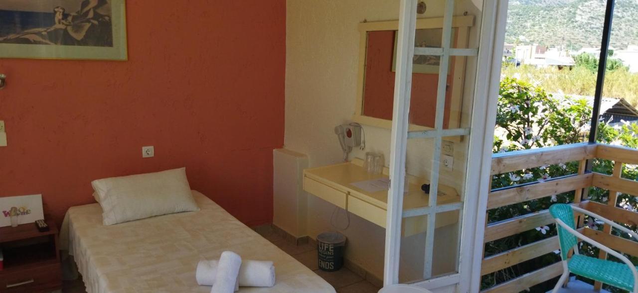 Cleo Rooms 250M From The Beach Malia Exterior foto