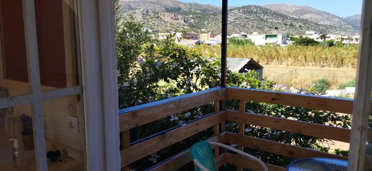 Cleo Rooms 250M From The Beach Malia Exterior foto